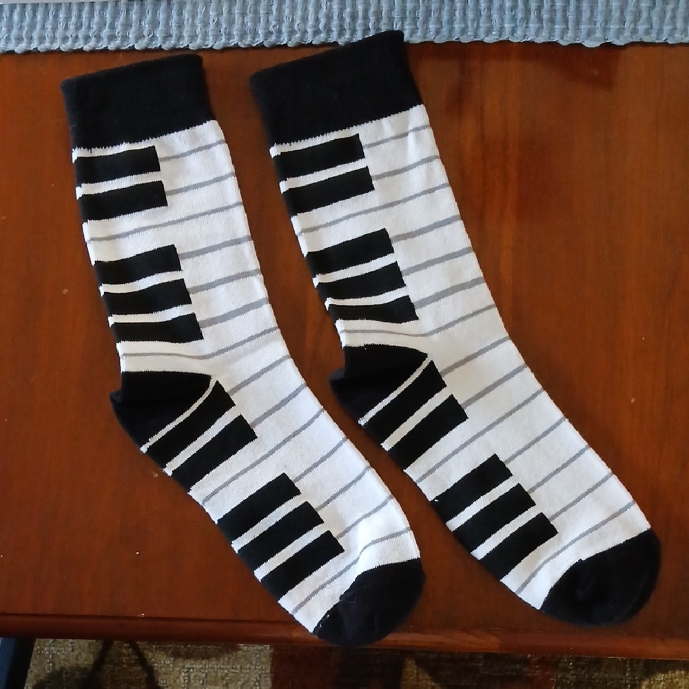 Two Left Feet Fun Patterned Socks Set - Picture 6 of 12
